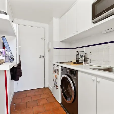 Stunning 1 Bed Apt W/decorated Int Nr Marais * Παρίσι